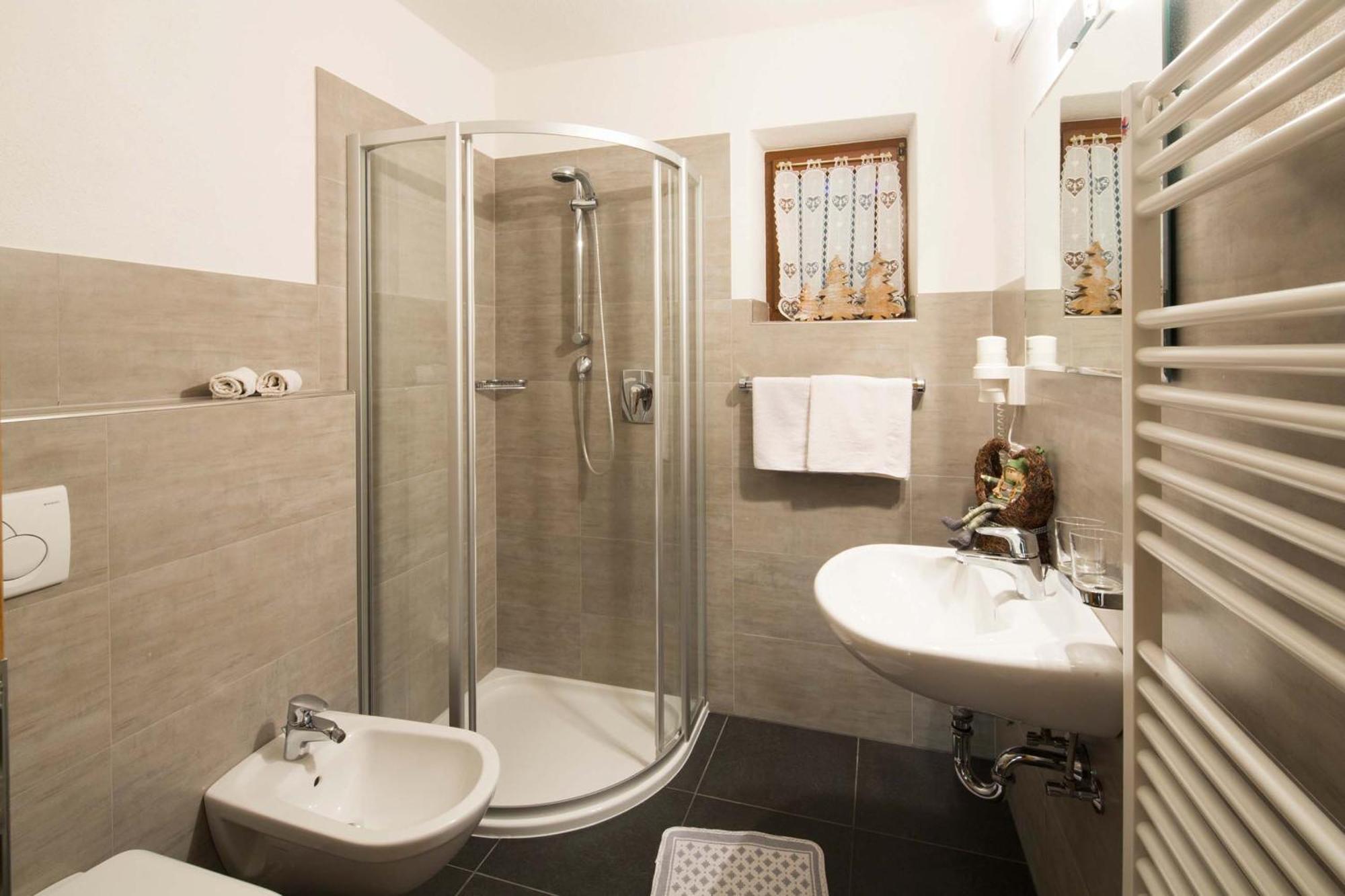 Alpin Apartments Колфоско Стая снимка