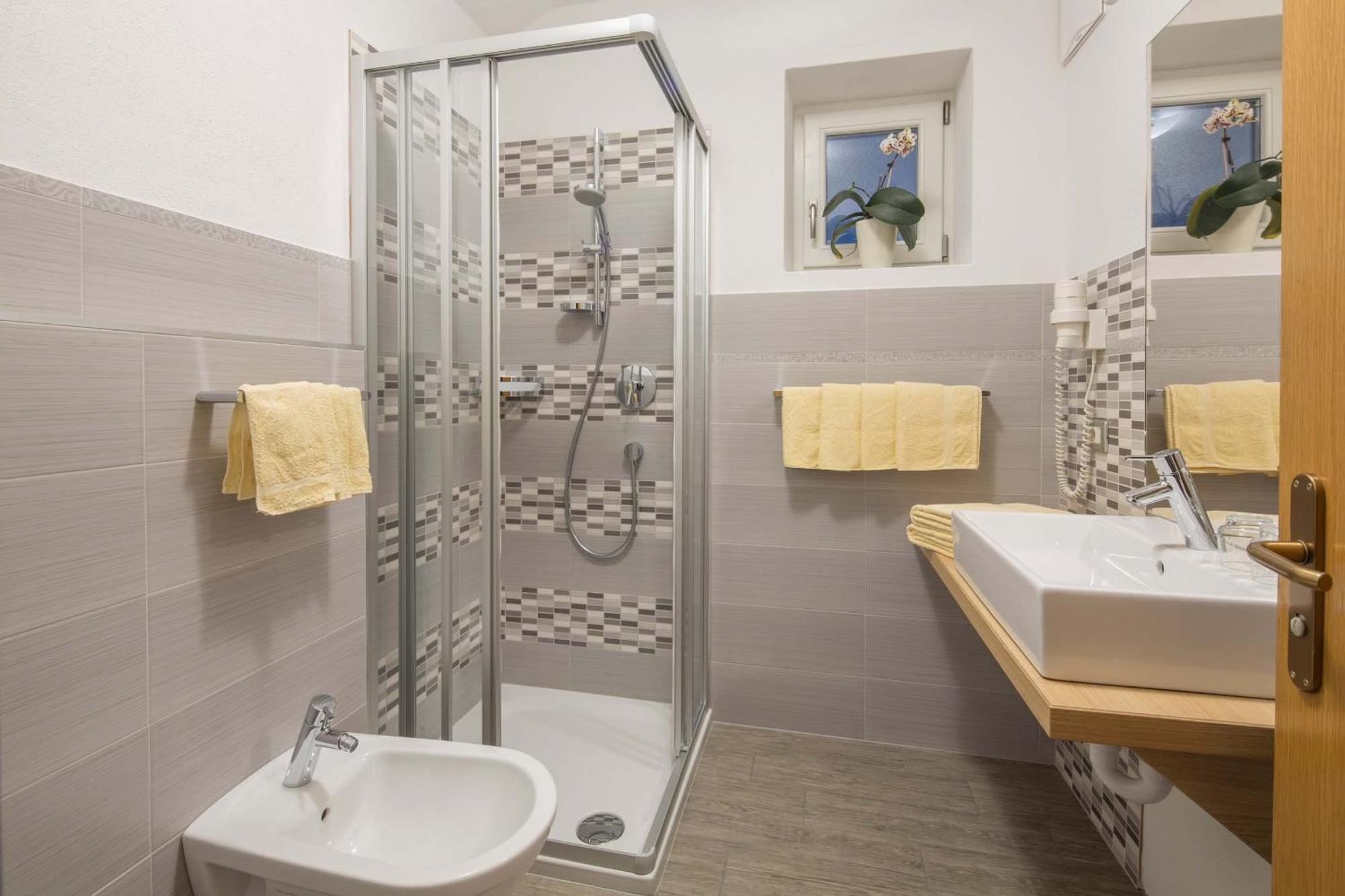 Alpin Apartments Колфоско Стая снимка