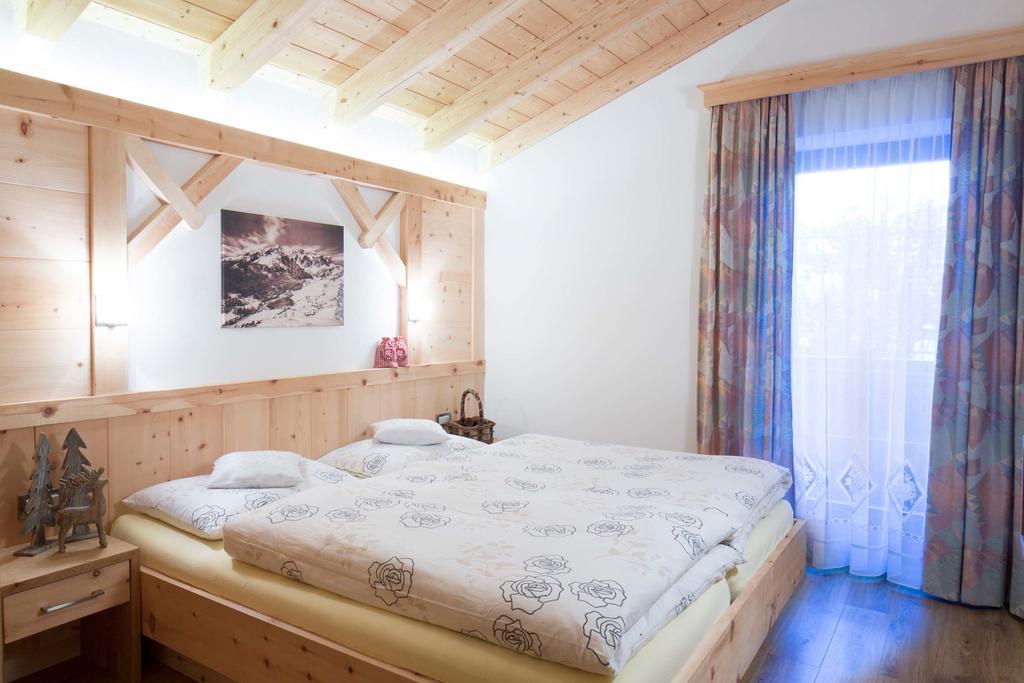 Alpin Apartments Колфоско Стая снимка
